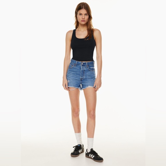 NWT Levi's Ribcage Super high-rise denim shorts - Picture 3 of 5